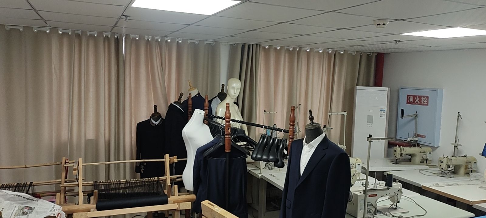 黔江蒙奥服饰工作室